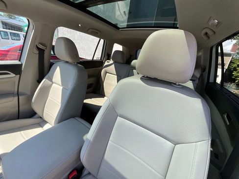 Used 2022 Volkswagen Atlas SE image 9