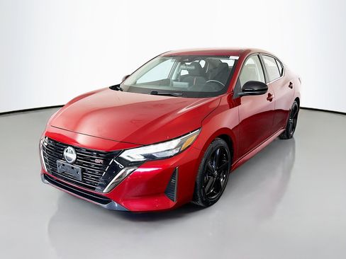 Used 2024 Nissan Sentra SR FWD image 4