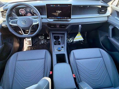 New 2026 Volkswagen Tiguan SE R-Line AWD/4WD image 15