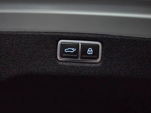 Used 2025 Hyundai Sonata Limited FWD image 43