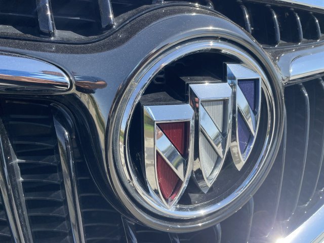 Used 2019 Buick Envision Essence FWD image 31