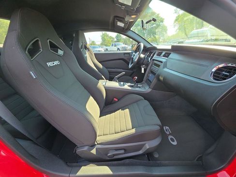 Used 2013 Ford Mustang GT w/ GT Track Pkg image 8