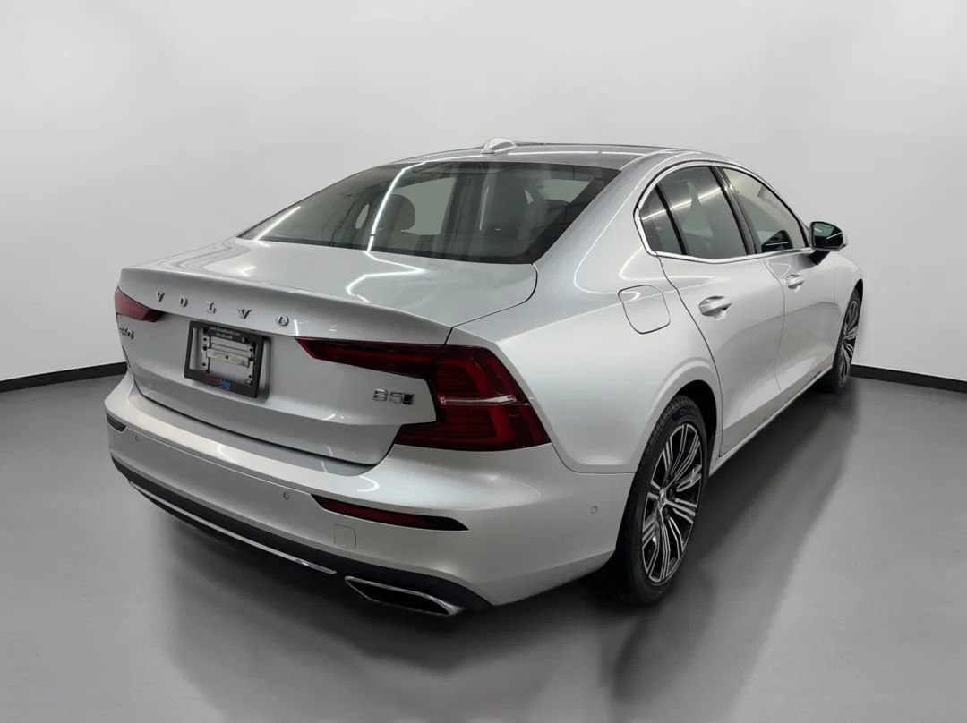 Used 2022 Volvo S60 B5 Inscription AWD/4WD image 10