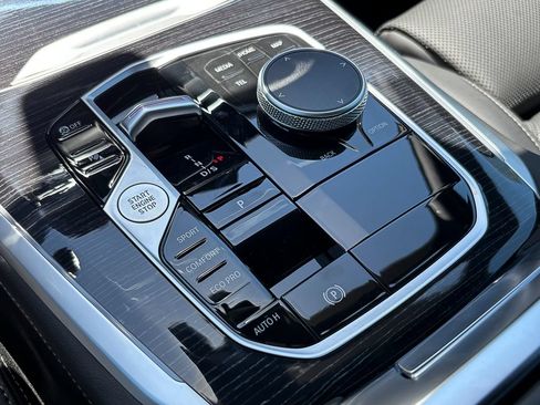 New 2026 BMW X5 sDrive40i w/ M Sport Package RWD image 9