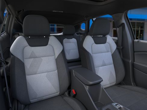 New 2026 Chevrolet Trax RS w/ Sunroof Package FWD image 16