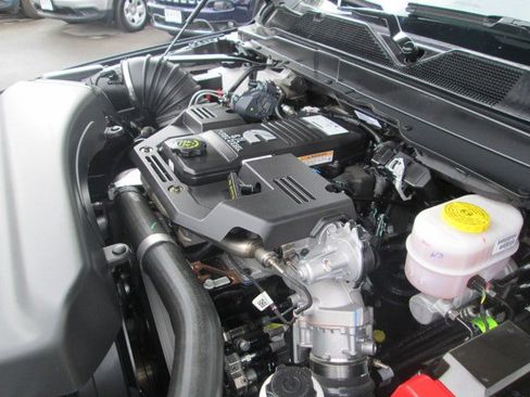 Used 2024 RAM 2500 Laramie w/ Safety Group image 29