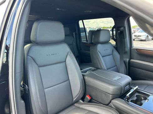 New 2026 GMC Yukon XL Denali w/ Advanced Technology Package AWD/4WD image 40