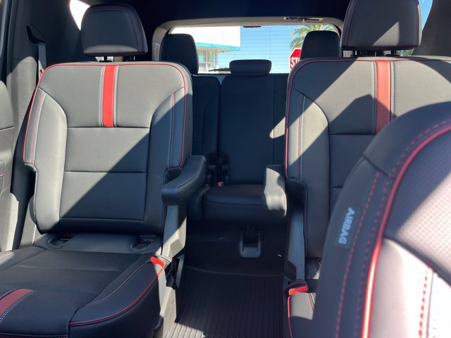 New 2027 Chevrolet Traverse RS w/ LPO, Floor Liner Package FWD image 43