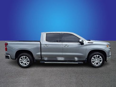Used 2023 Chevrolet Silverado 1500 LTZ w/ Z71 Off-Road Package AWD/4WD image 4