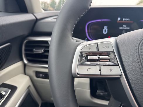 New 2025 Kia Telluride S image 18
