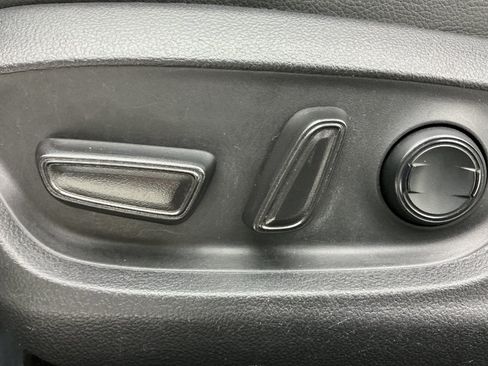 Used 2021 Toyota Camry SE FWD image 38