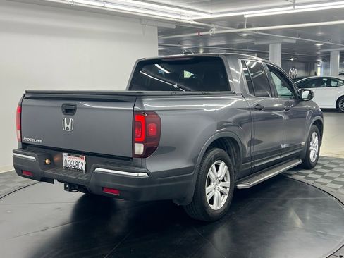 Used 2017 Honda Ridgeline RT image 4