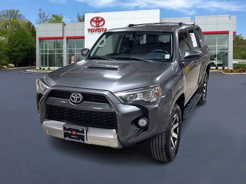 Used 2017 Toyota 4Runner TRD Off-Road image 1