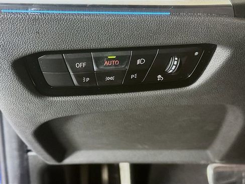 Used 2023 BMW 330e 330e iPerformance image 12