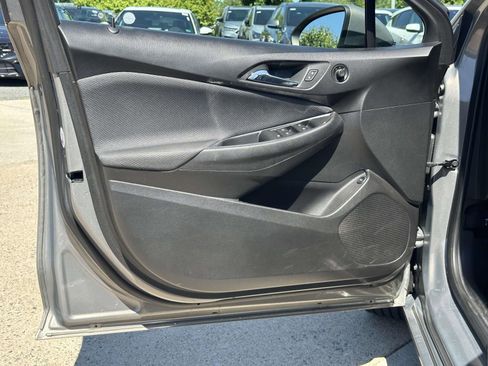 Used 2018 Chevrolet Cruze LT w/ Convenience Package FWD image 15