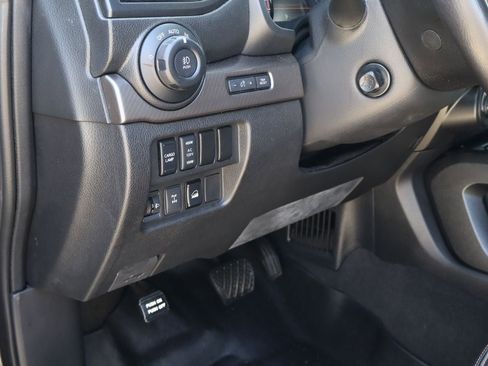 Used 2021 Nissan Titan PRO-4X w/ Pro-4x Convenience Package AWD/4WD image 26