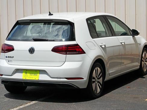 Used 2019 Volkswagen e-Golf SE w/ Driver Assistance Package FWD image 46