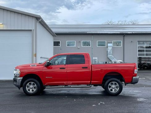 Used 2024 RAM 2500 Big Horn w/ Bed Utility Group image 14
