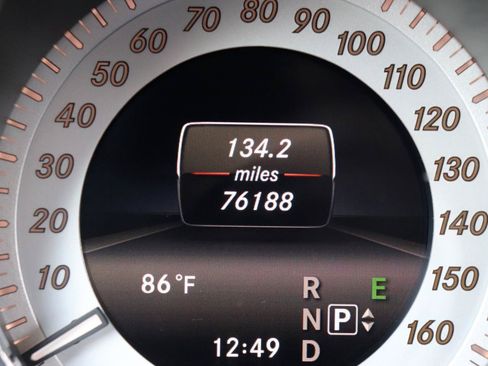 Used 2015 Mercedes-Benz GLK 350 4MATIC image 27