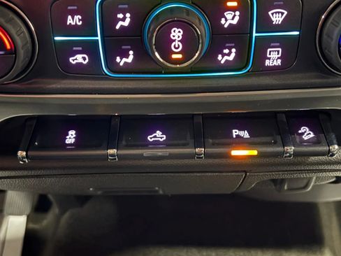 Used 2017 Chevrolet Silverado 1500 LTZ Z71 w/ Midnight Edition image 30