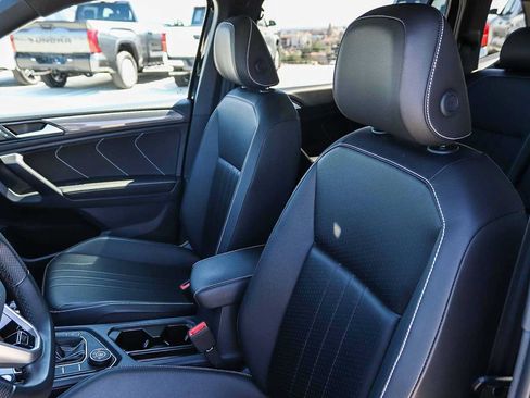 Certified 2024 Volkswagen Tiguan SE R-Line AWD/4WD image 17