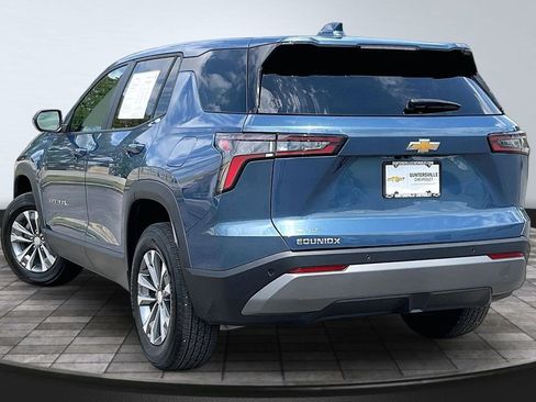 Used 2025 Chevrolet Equinox LT FWD image 13
