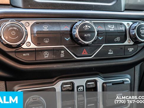 Used 2021 Jeep Wrangler Unlimited Sahara image 43