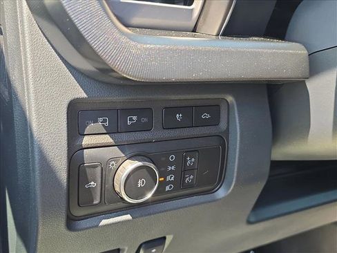Used 2024 Ford F250 Platinum AWD/4WD image 10
