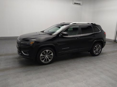 Used 2019 Jeep Cherokee Overland w/ Technology Group FWD image 2