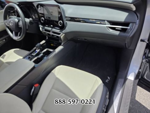 Used 2024 Lexus RX 350 FWD w/ Technology Package image 18
