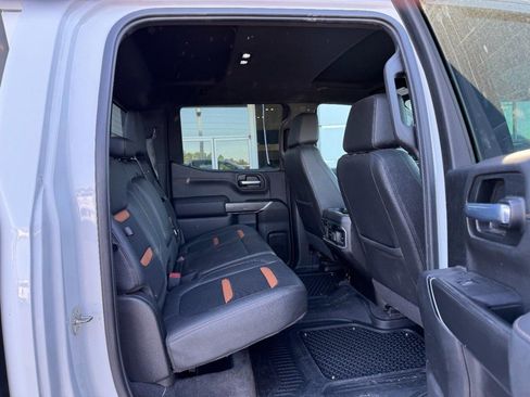 Used 2021 GMC Sierra 1500 AT4 w/ AT4 Premium Package AWD/4WD image 13
