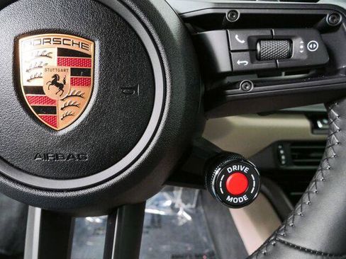 Used 2025 Porsche 911 Carrera RWD image 11