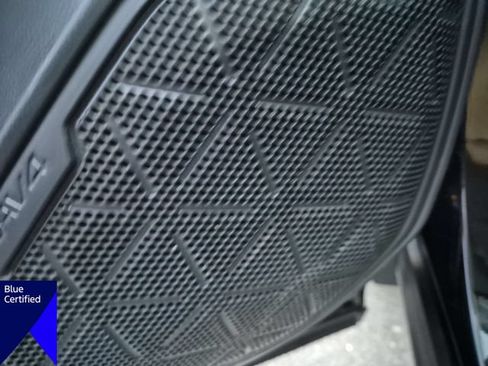 Used 2022 Toyota RAV4 XLE Premium FWD image 14
