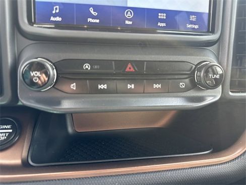 Used 2021 Ford Bronco Sport Outer Banks w/ Outer Banks Package (96D) image 29