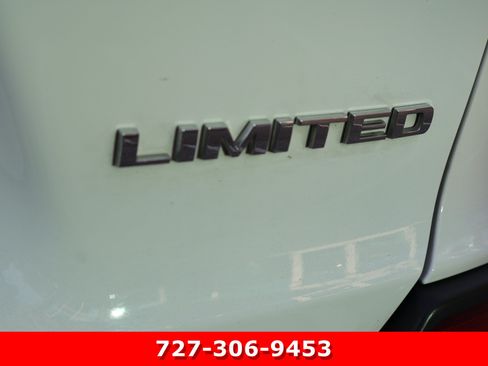 Used 2020 Jeep Cherokee Limited AWD/4WD image 9