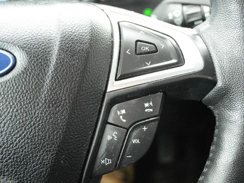 Used 2020 Ford Fusion Titanium image 28