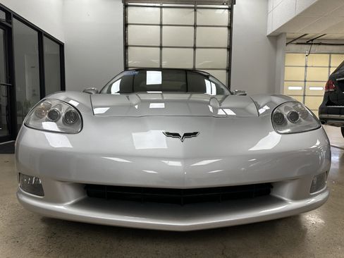 Used 2008 Chevrolet Corvette Convertible w/ Preferred Equipment Group image 5