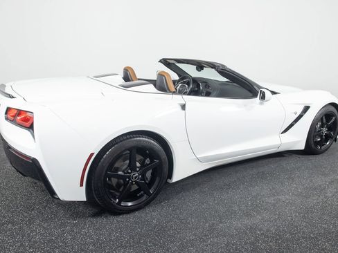 Used 2015 Chevrolet Corvette Stingray Convertible w/ 2LT Preferred Equipment Group RWD image 12