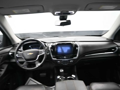 Used 2019 Chevrolet Traverse Premier w/ LPO, Blackout Package AWD/4WD image 27