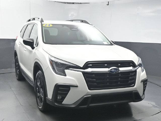 Used 2024 Subaru Ascent Limited AWD/4WD image 2