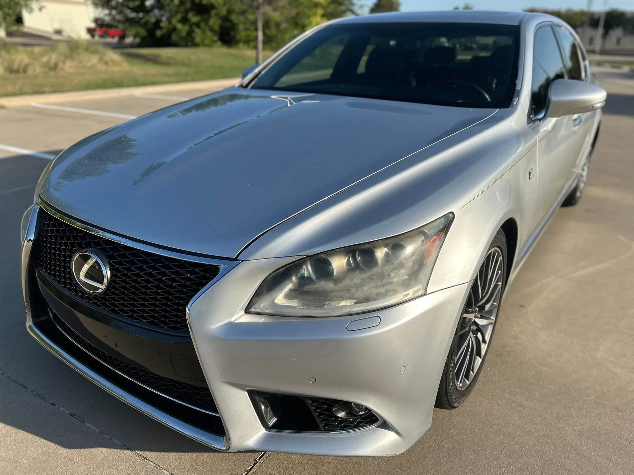 Used 2013 Lexus LS 460 w/ F-Sport Pkg RWD image 2