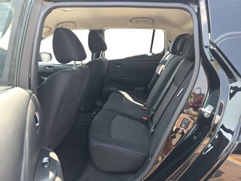 Used 2022 Nissan Leaf S FWD image 14