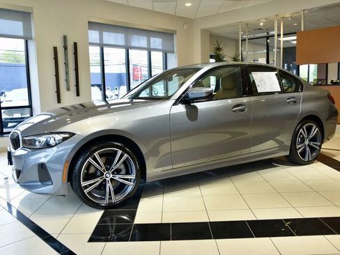 Used 2023 BMW 330i xDrive Sedan w/ Driving Assistance Package AWD/4WD image 3