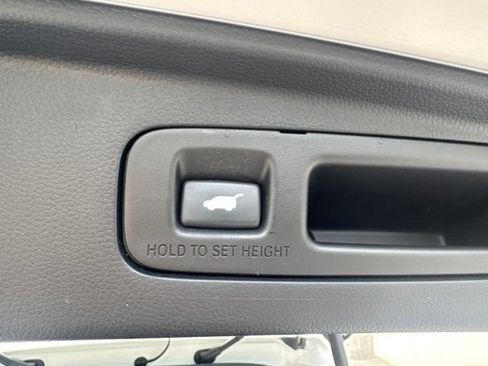 Used 2023 Honda CR-V EX-L image 13