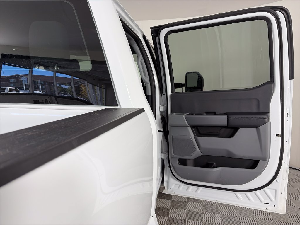 Used 2023 Ford F250 XL w/ STX Appearance Package AWD/4WD image 26