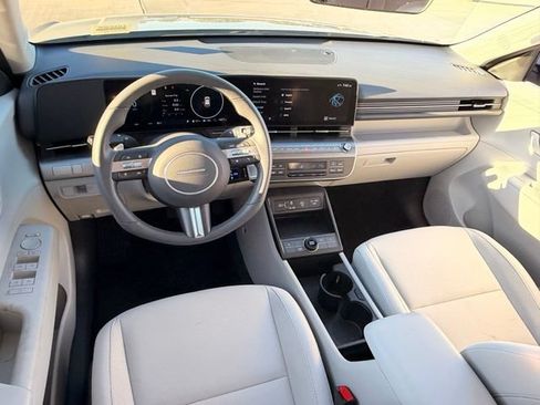 Used 2024 Hyundai Kona SEL FWD image 9