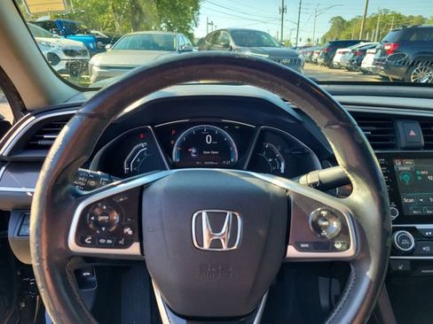 Used 2019 Honda Civic EX image 17