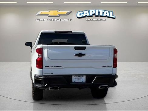Used 2024 Chevrolet Silverado 1500 Custom Trail Boss w/ LPO, Dark Essentials Package image 6