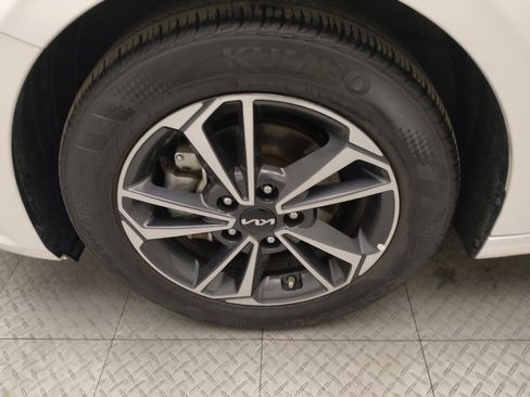 Used 2024 Kia Forte LXS image 31