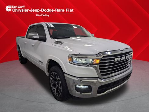 Used 2025 RAM 1500 Laramie AWD/4WD image 1